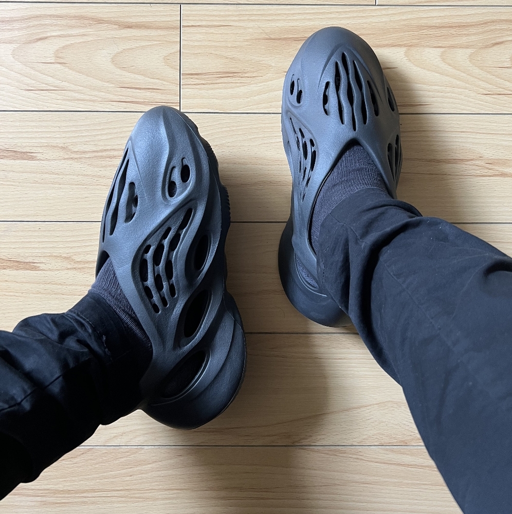 Yeezy Foam Runner Onyx Authentic